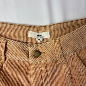 Rip Curl Corduroy Shorts Women's XS Tan Brown Pockets Frayed Hem‎ Casual